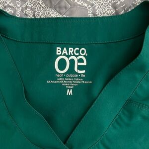 Barco One Scrub Top Hunter Green